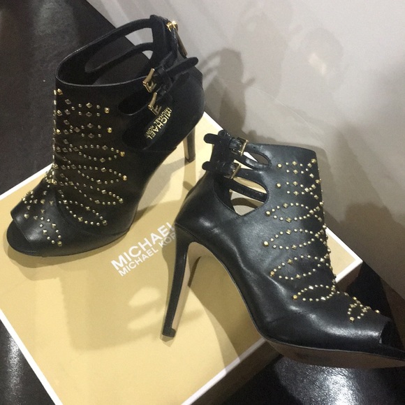 Michael Kors Shoes - Michael Kors Jordan’s Open Toe Booties